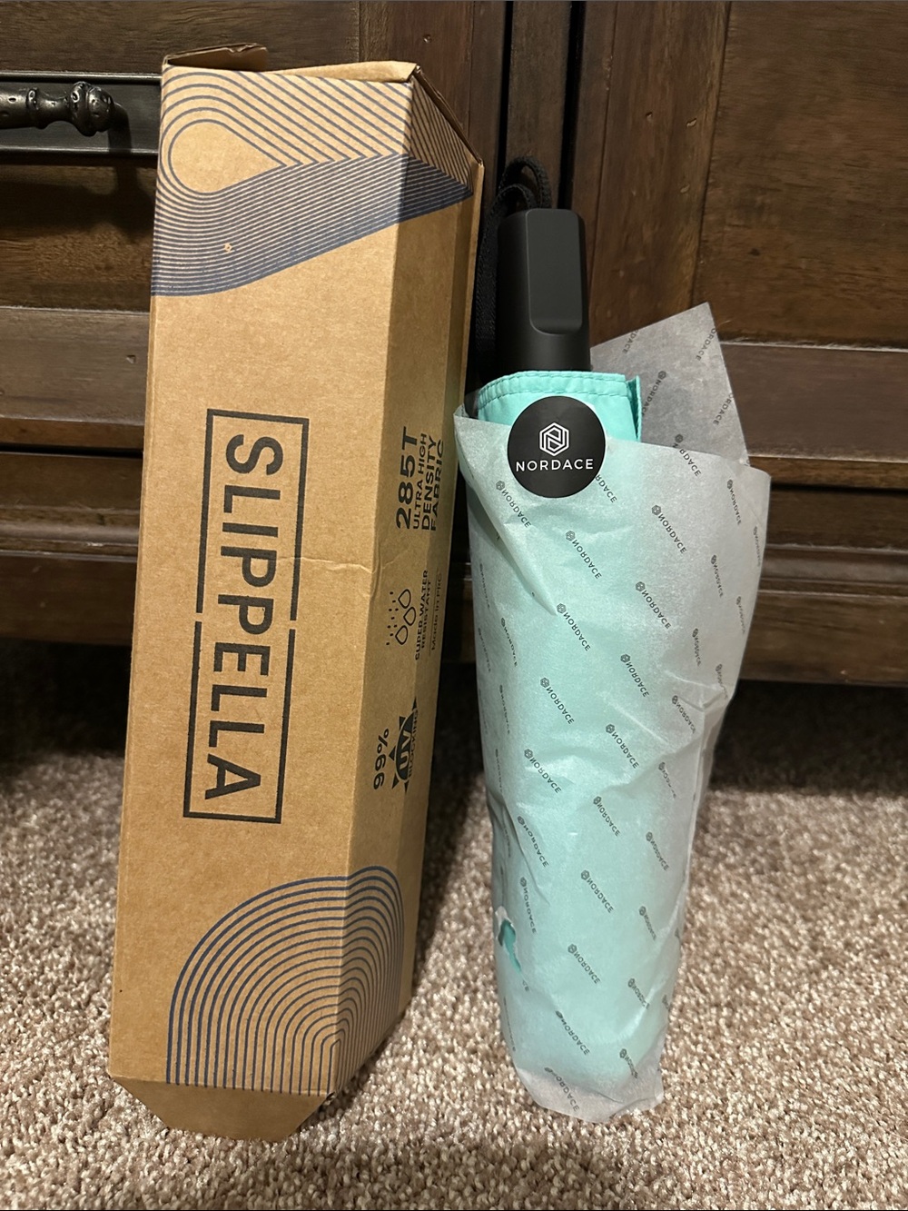 NWT Nordace Slippella Umbrella 99% UV Blocking Quick Dry